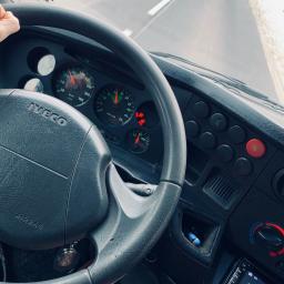 Transport busem Komorniki 2