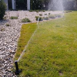 Montaż instalacji nawadniania ogrodów trawników sadów
