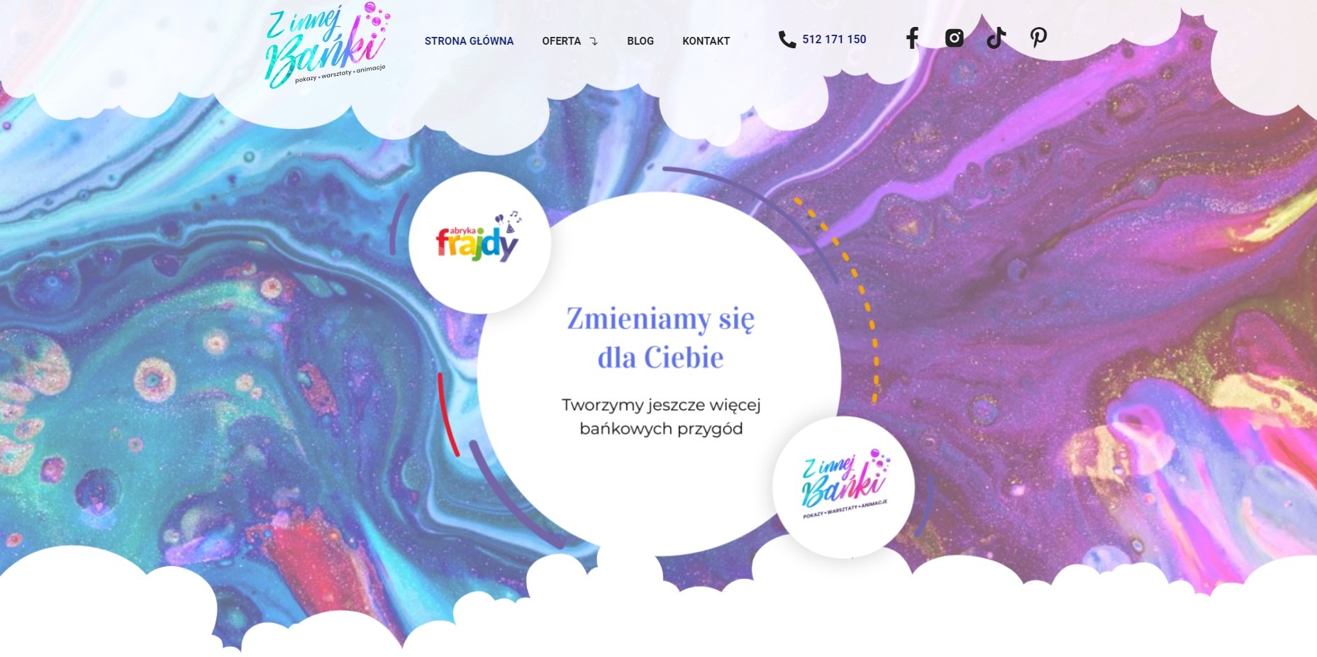 Strona internetowa firmy oferującej pokazy i warsztaty animacyjne, z logo w lewym górnym rogu i motywem chmur na tle abstrakcyjnej grafiki w odcieniach niebieskiego i fioletowego.