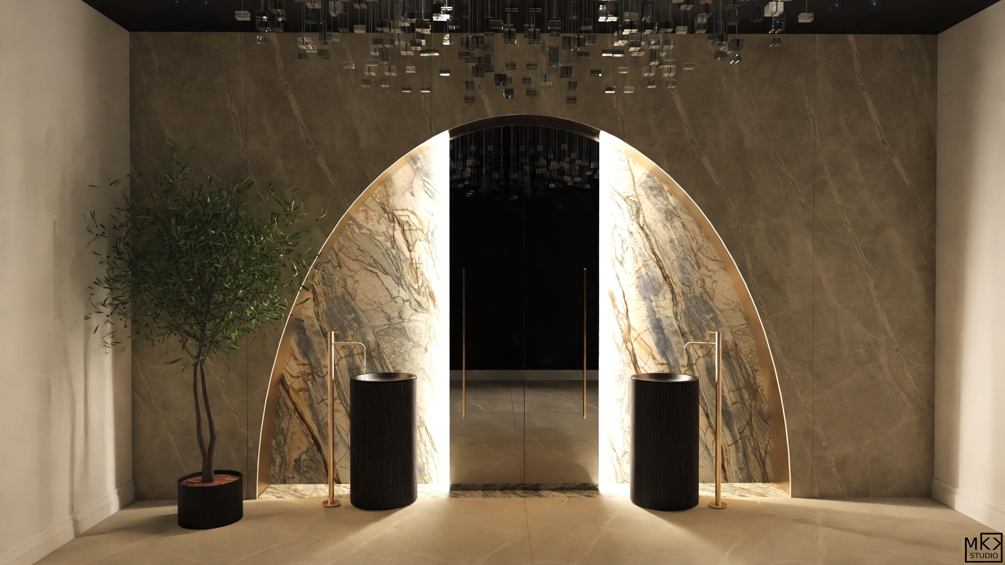 Elegancka łazienka z marmurowym łukiem, dwoma czarnymi umywalkami cylindrycznymi ze złotymi bateriami, drzewkiem oliwnym w doniczce i nowoczesnym żyrandolem.