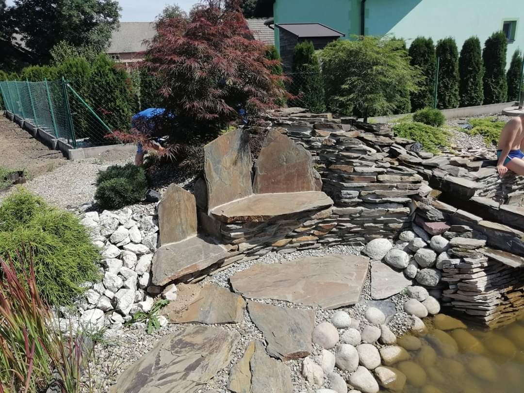 Realizacj oczka wodnego czas realizacji 1.5 tygodnia