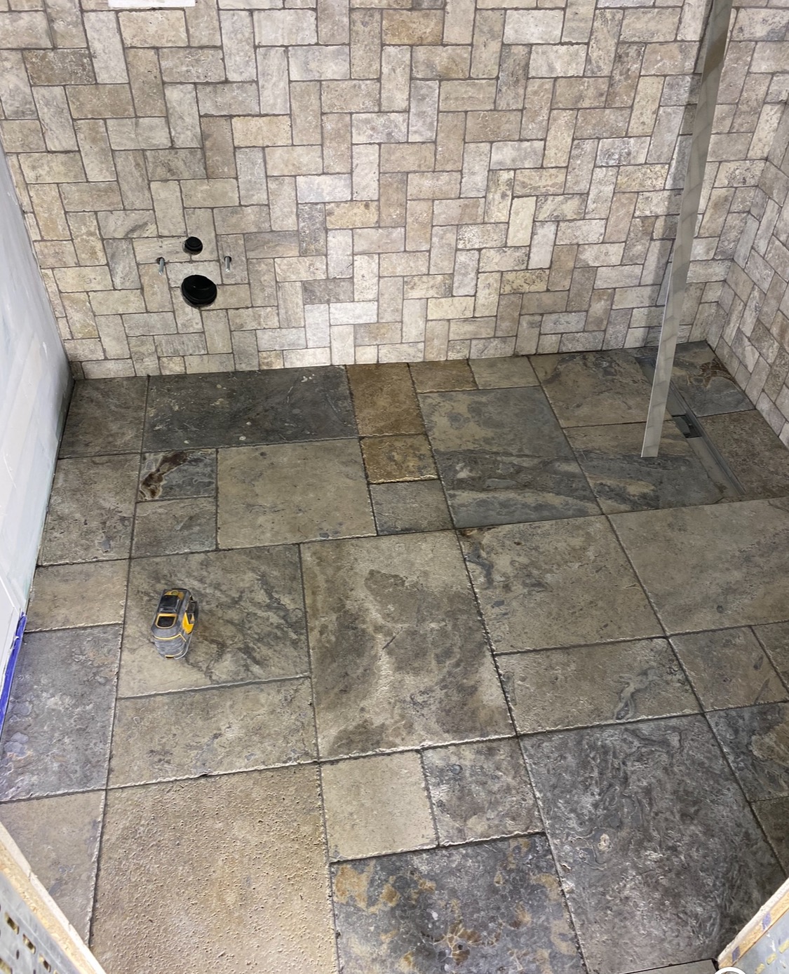 Wykonane łazienki oraz płytki