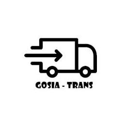 Czarno-biały ikoniczny symbol przedstawiający szybki transport: uproszczony rysunek ciężarówki z wyraźnie zaznaczoną strzałką symbolizującą ruch w prawo, pod spodem napis 'GOSIA - TRANS'.