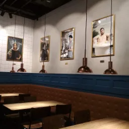 Montaż obrazków i oświetlenie