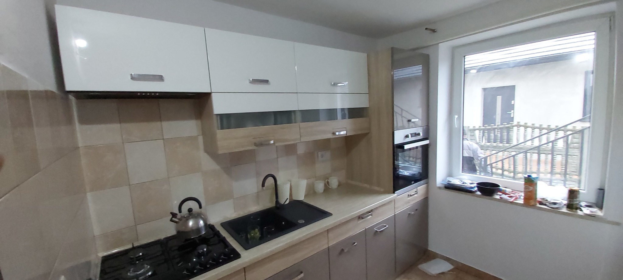 Kompleksowy remont kuchni, montaż szafek, montaż wyposażenia, przerobienie instalacji hydrauliczne i elektrycznej