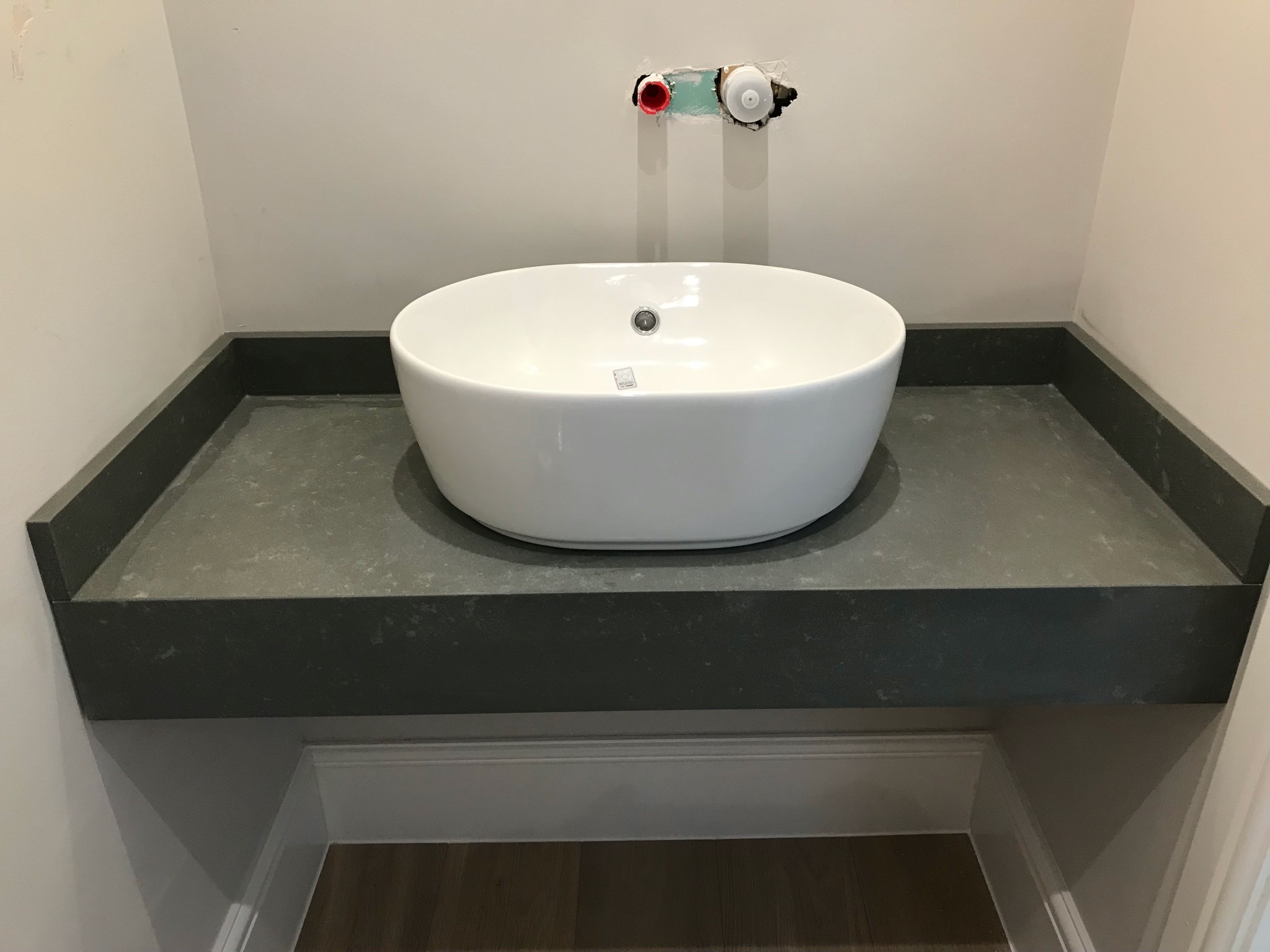 Dark Grey Konglomerat