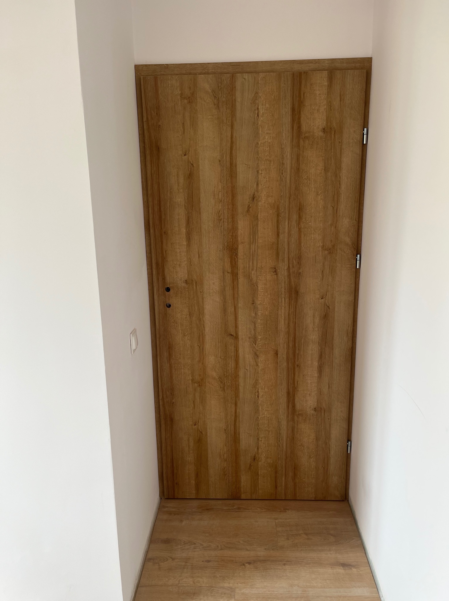 Realizacja montażu 650 sztuk drzwi wewnętrznych Inwado na osiedlu PTBS w Poznaniu