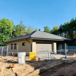 Pełnienie funkcji kierownika budowy przy budowie domu jednorodzinnego