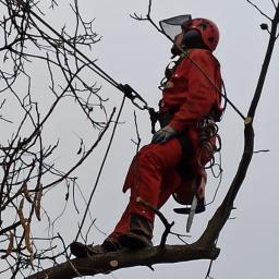 Odśnieżanie dachów Sanok 1