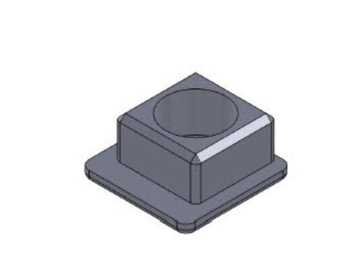 Szary model 3D z otworem, widok izometryczny. Model wykonany w programie CAD, prezentujący detal z zaokrąglonymi krawędziami i dwupoziomową konstrukcją.