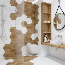 Nowoczesna łazienka z heksagonalnymi płytkami w odcieniach bieli i drewna, kabina prysznicowa ze szklaną ścianką, okrągłe lustro zawieszone na pasku i drewniana półka z umywalką.