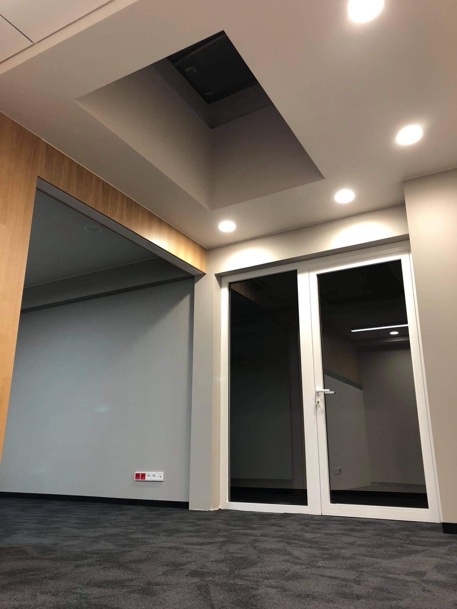 Realizacja nowoczesnego biura.