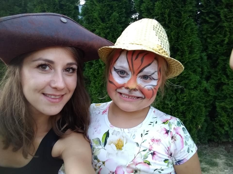 MINI FOTO-BUDKA - czyli kolorowe przebrania i szalone pomysły :)