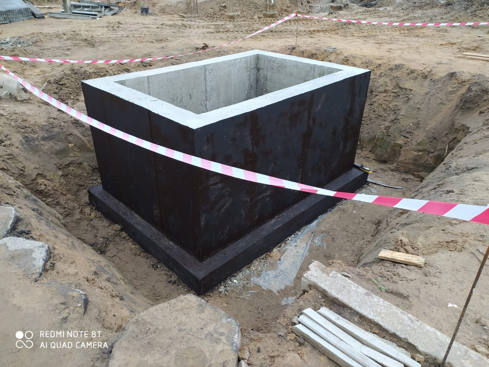 Realizacja fundamentów kanałów technologicznych.