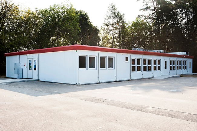 Szkoła podstawowa w Grzędzicach