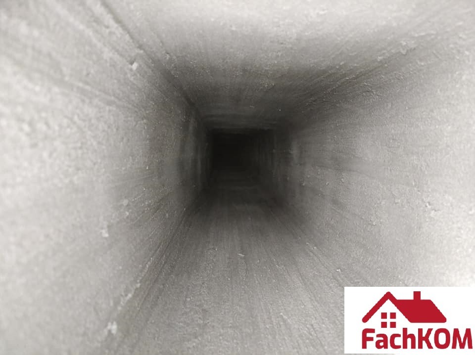 Przewód kominowy po szlamowaniu.