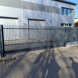 Montaż ogrodzeń Zawonia 4