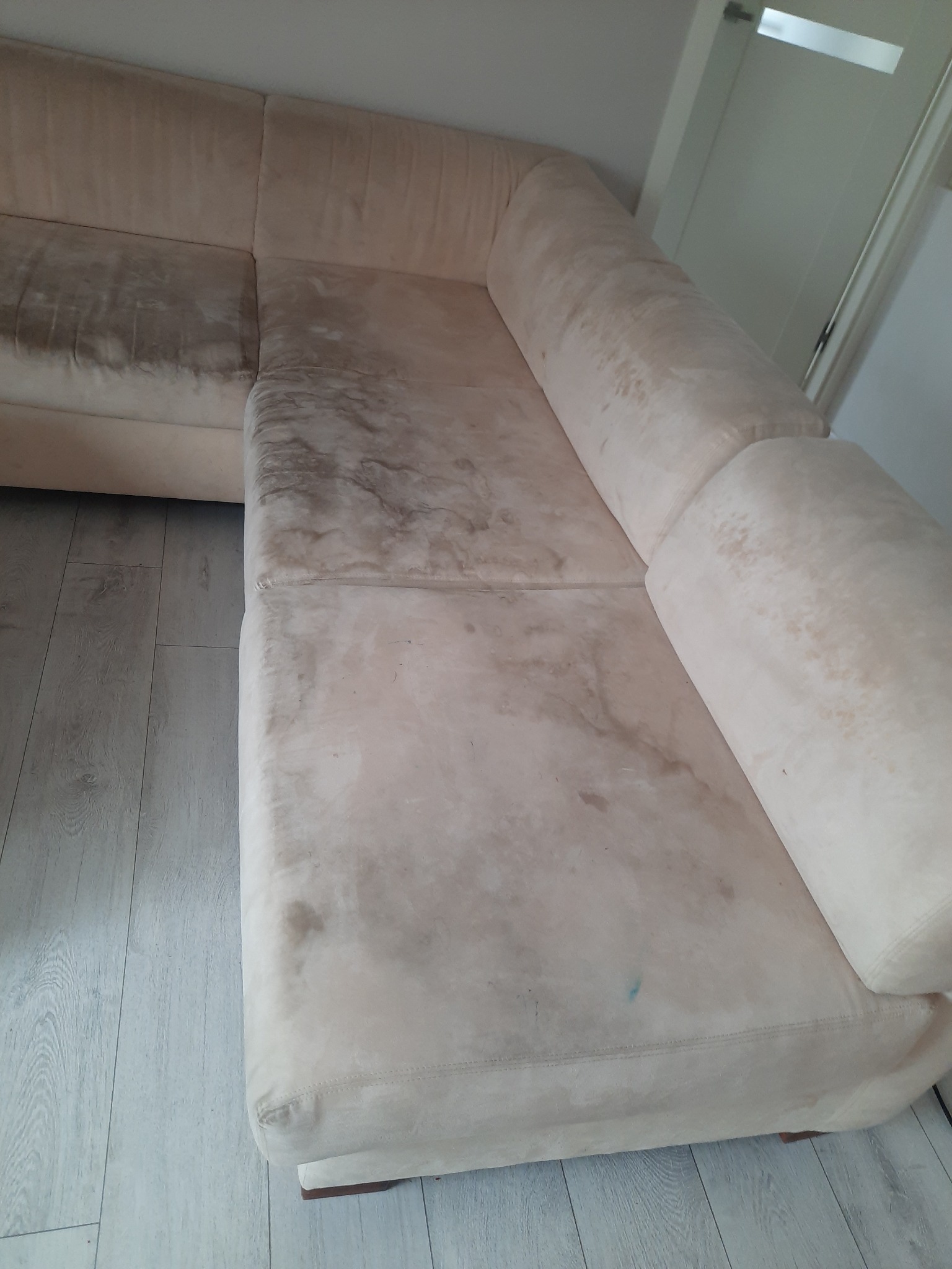 Narożnik przed praniem