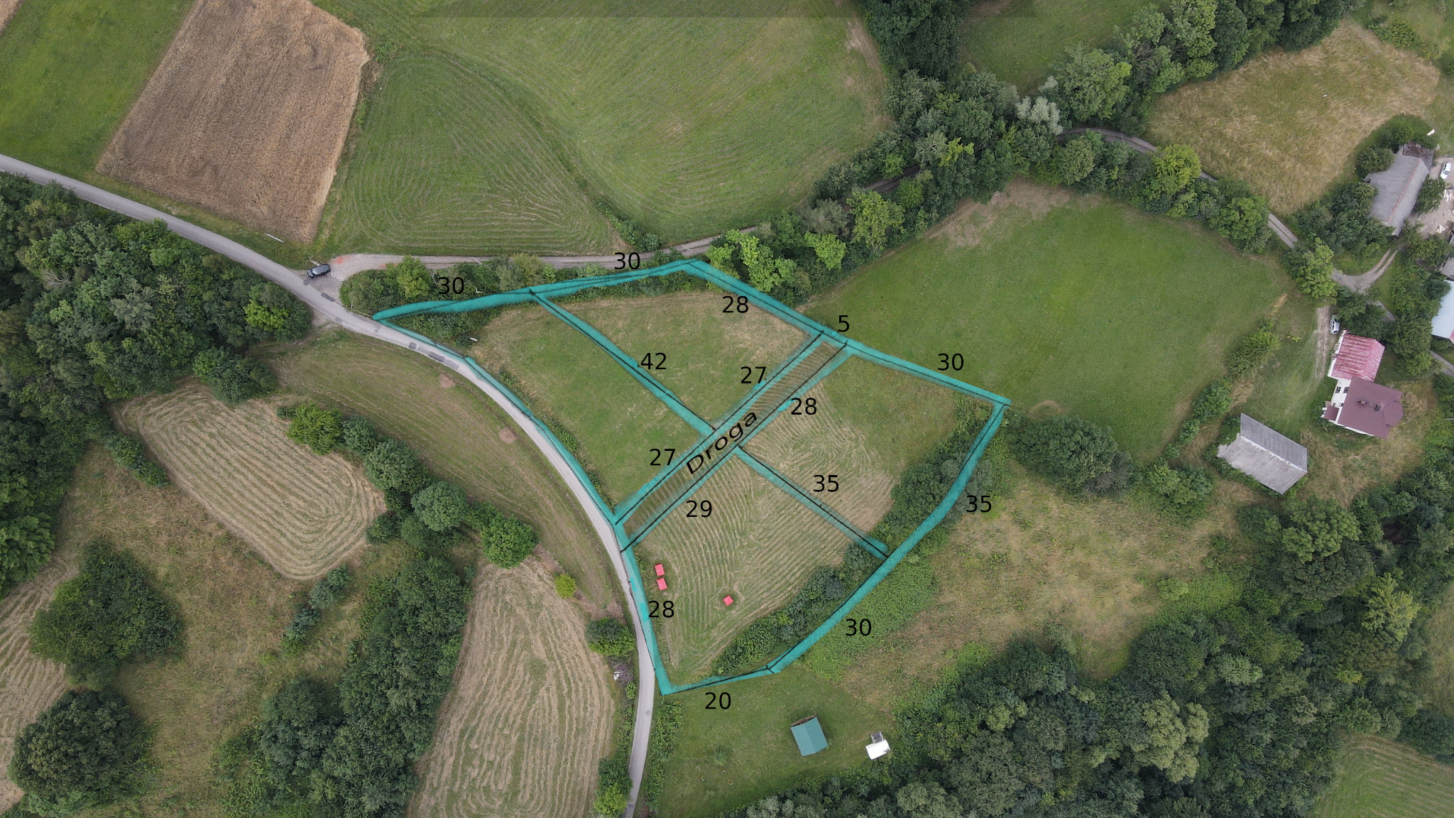 Zdjęcia nieruchomości z nałożeniem planu zagospodarowania terenu powierzonym przez klienta