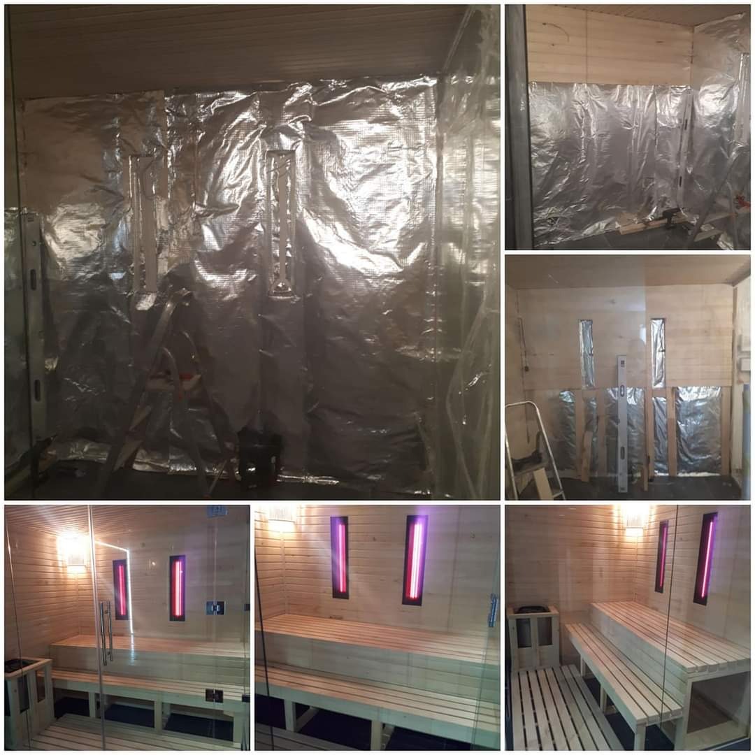 Sauna w trakcie budowy: ściany wyłożone folią izolacyjną, widoczna drabina, poziomica i fragmenty drewnianej konstrukcji, oraz gotowa sauna z drewnianymi ławami i podświetleniem