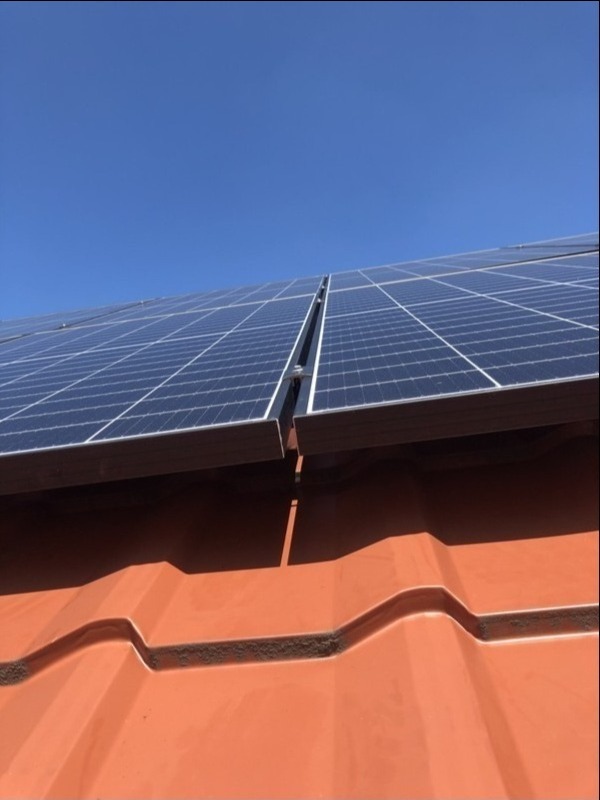 Mocowanie do blachodachówki - szczegół