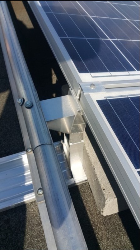 Dach płaski - detal 2 - wspornik tylny + łączenie deflektorów wiatrowych