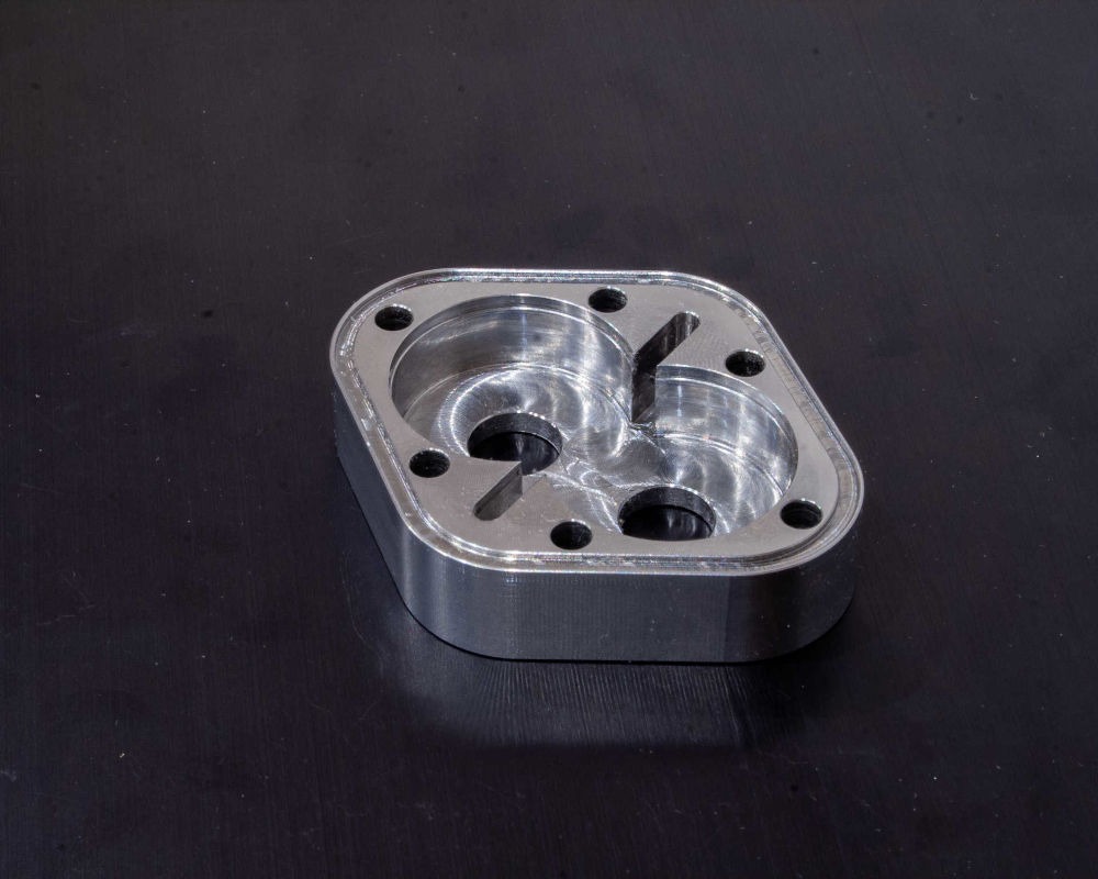 Korpus pompy oleju Materiał: 1.7225 Obudowa pompy zębatej