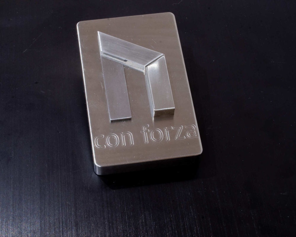 Logo Materiał: Stal nierdzewna 1.4301, aluminium PA9, Stal 1.7225 Element pokazowy