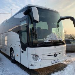 Autokar Mercedes, rocznik 2019, ilość miejsc 55