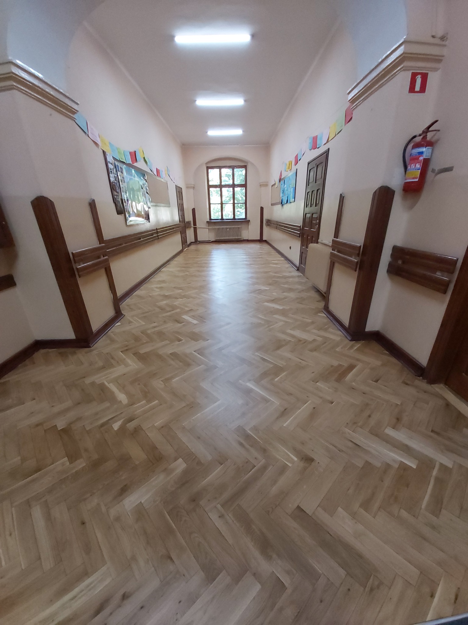 Szkoła podstawowa w Puszczy Mariańskiej