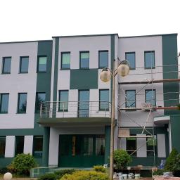 wykonanie elewacji budynku Warszawa- Ursus