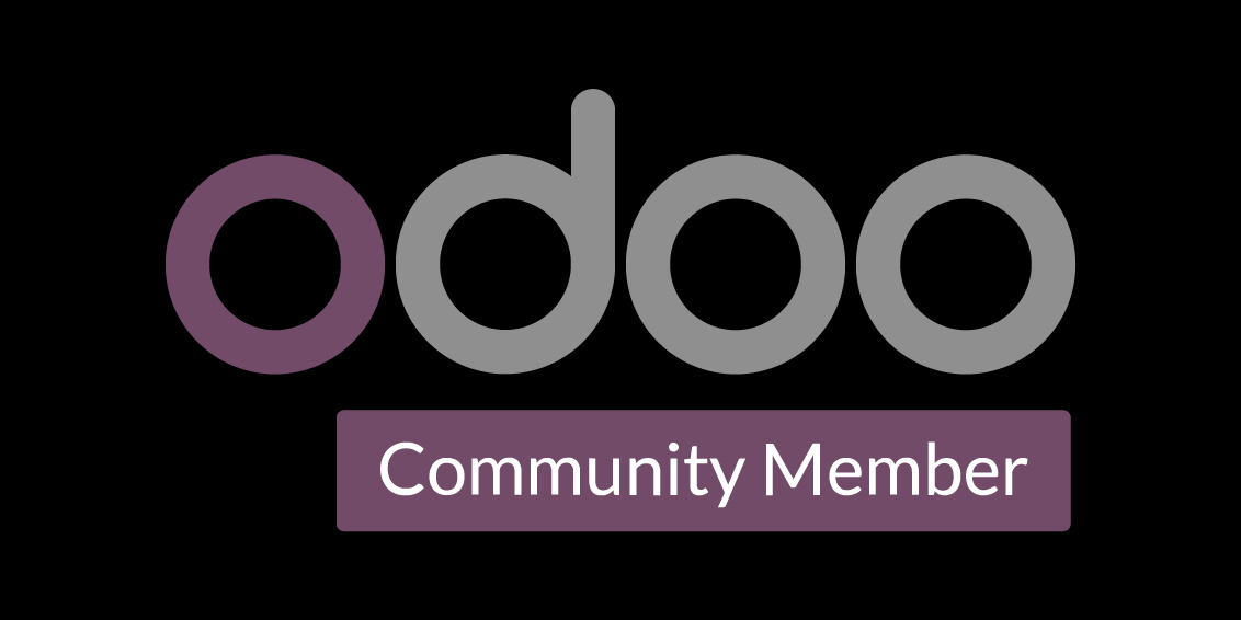 Logo Odoo Community Member na czarnym tle. Pierwsze 'o' w kolorze śliwkowym, pozostałe litery szare. Pod napisem logo znajduje się fioletowy prostokąt z białym napisem 'Community Member'.