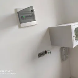 Internet skrzynie rack alarmy serwery i telefony