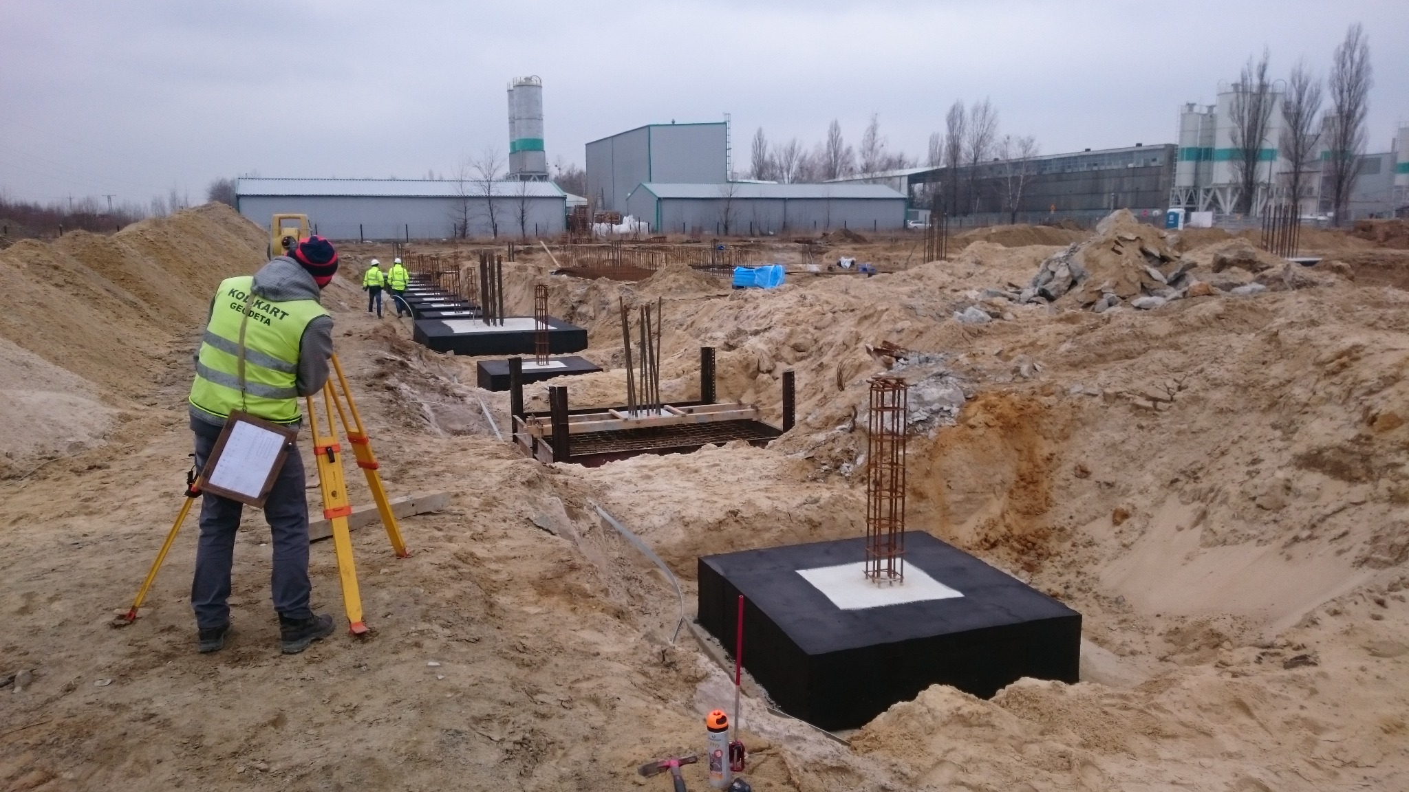 Geodezyjna Obsługa Inwestycji - Hala Shollglas w Tarnobrzegu