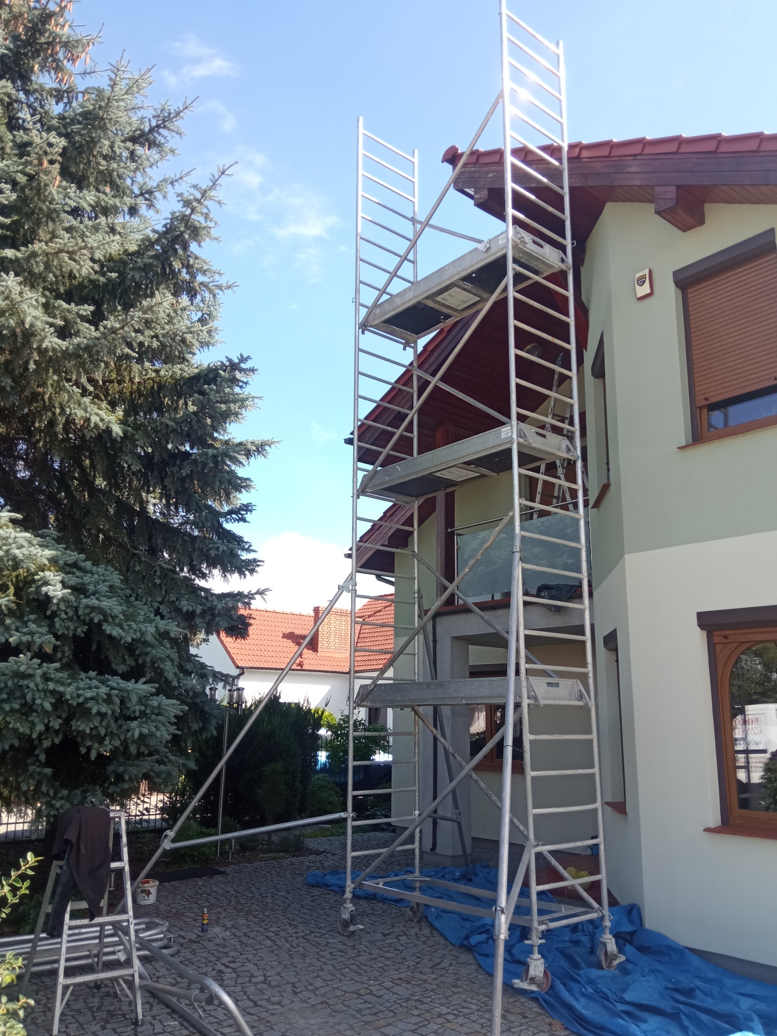 Impregnacja/malowanie podbitki dachowej