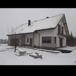 Docieplenia budynków oraz kładzenie struktury