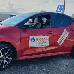 nauka jazdy na automatyczną skrzynię biegów Toyota Yaris hybryda