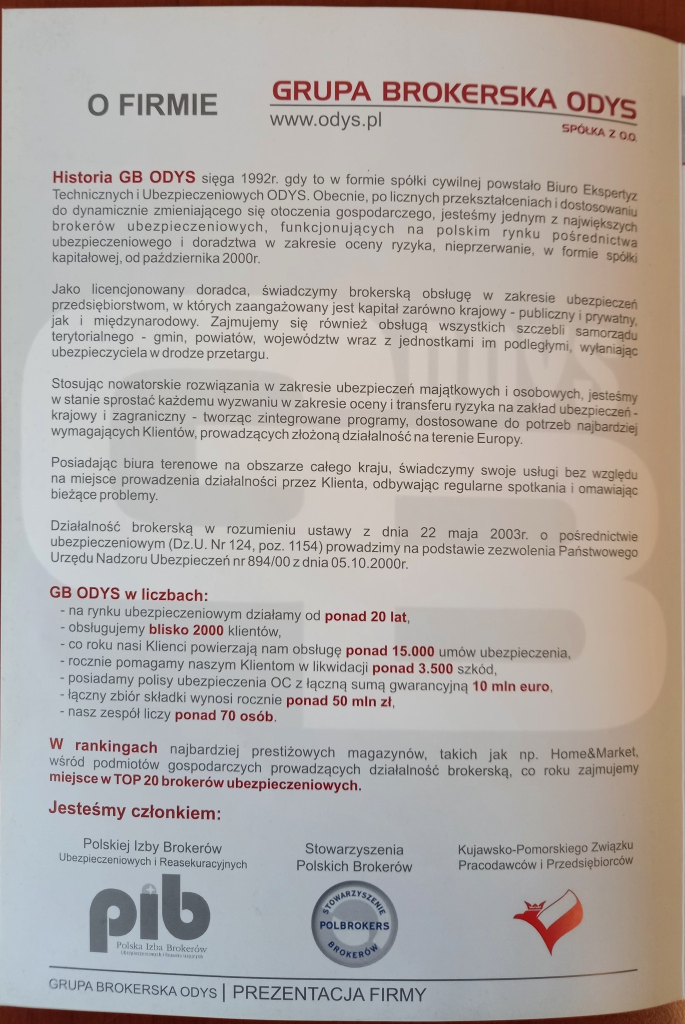 Skan dokumentu prezentującego informacje o firmie brokerskiej GB ODYS, w tym historię, zakres usług, liczby dotyczące działalności i członkostwo w organizacjach branżowych.