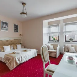 W pełni wyposażone, komfortowe pokoje!