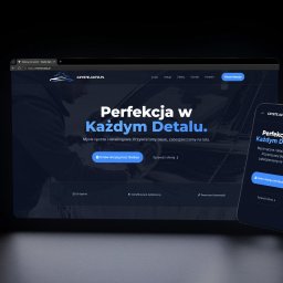 Koalas.Digital - Prezentacja responsywnej strony www na laptopie i smartfonie. Ciemny motyw, minimalistyczny design, strona CZYSTE.AUTO.PL, usługi myjni ręcznej i detailingu.