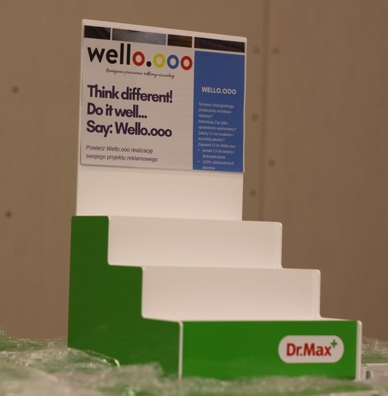 Ekspozytor produktów impulsowych, wykonanie z plexi