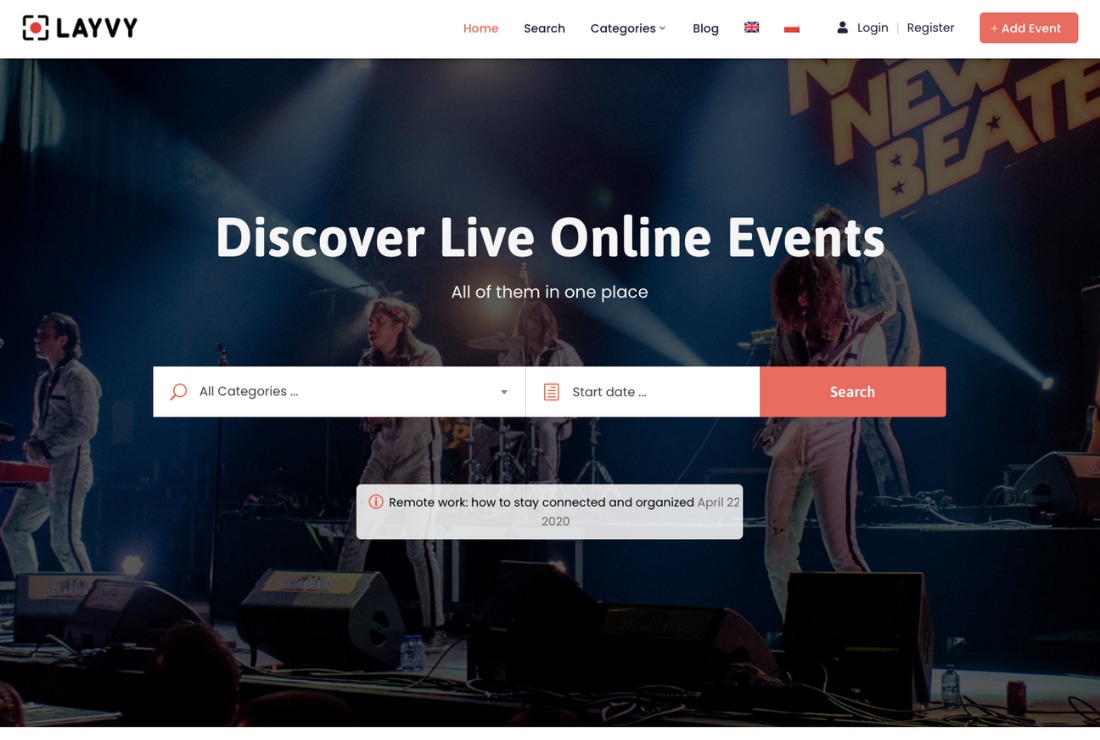 Strona internetowa z interfejsem wyszukiwania wydarzeń online na tle zespołu muzycznego na scenie.