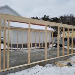 Budowa garażu w konstrukcji drewnianej szkieletowej. Etap 1