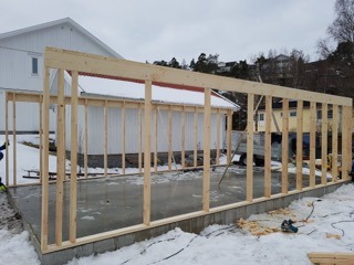 Budowa garażu w konstrukcji drewnianej szkieletowej. Etap 1