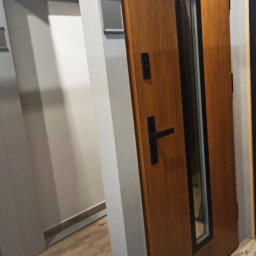 Drzwi energooszczędne
WIKĘD Optimum
wzór 12
szyba reflex brąz
kolor winchester