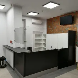 Zabudowa biura podawczego, biały regał na dokumenty, szkło bezpieczne