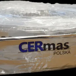Rolka srebrnej folii z nadrukowanym logo CERmas POLSKA, zapakowana w przezroczysty plastik.