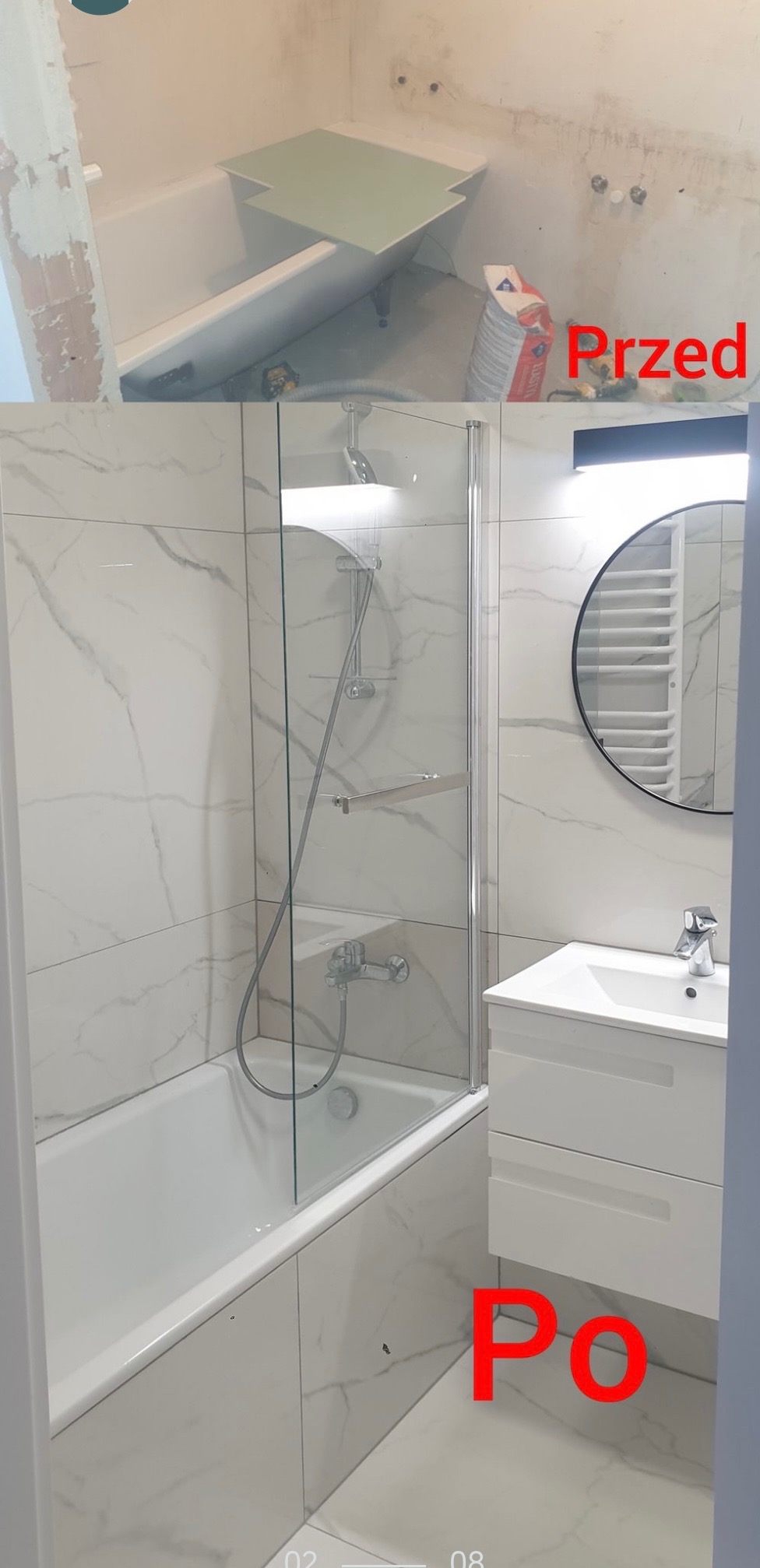 Remont łazienki: zdjęcie 'przed' z surową wanną i 'po' z kabiną, umywalką i lustrem. Nowoczesny design, białe płytki imitujące marmur, kontrastujące z surowym stanem początkowym.