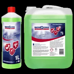 Dwa pojemniki z płynem do gruntownego czyszczenia firmy Bergers, jeden litrowy z czerwoną nakrętką i drugi dziesięciolitrowy, oba w odcieniach zieleni, na białym tle.