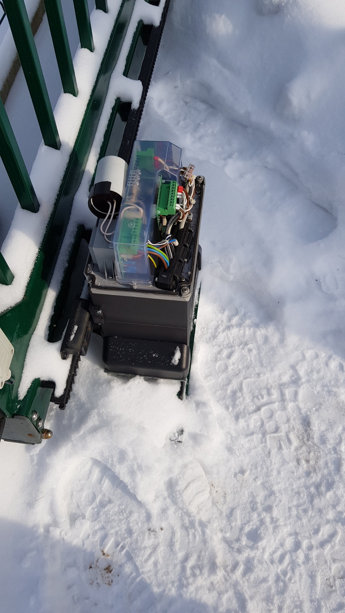 F.H.U. MECHATRONIK Ewelina Piętak. Wykona montaż oraz serwis automatyki.